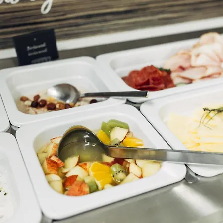 Harry's Hart Bei & Hotel