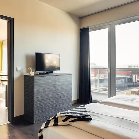 Hotel Harry's Hart Bei & 4*