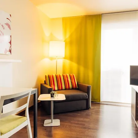 Hotel Harry's Hart Bei &