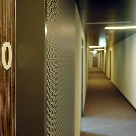 Harry's Hart Bei & Hotel 4*