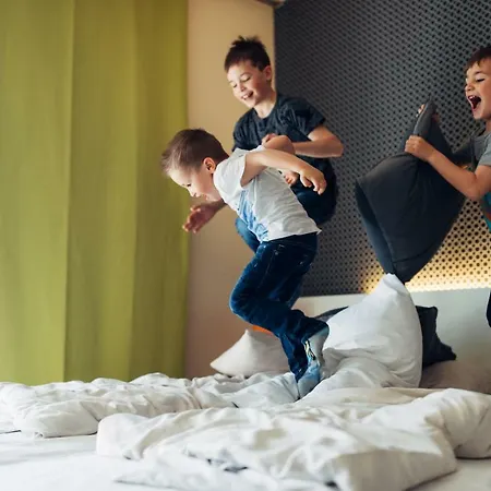 Hotel Harry's Hart Bei & 4*