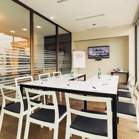 Hotel Harry's Hart Bei &