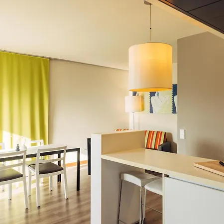 Hotel Harry's Hart Bei &