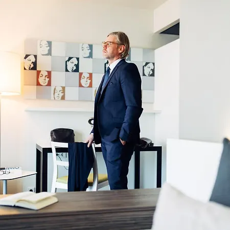 酒店 Harry's Hart Bei & 3*