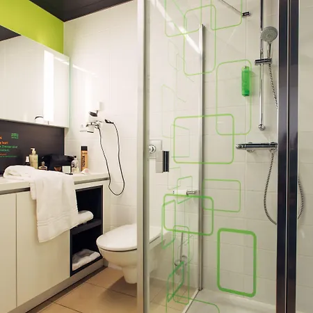 Harry's Hart Bei & Hotel