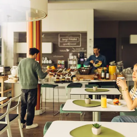 Harry's Hart Bei & 酒店 3*