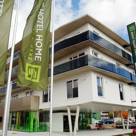 Hotel Harry's Hart Bei &