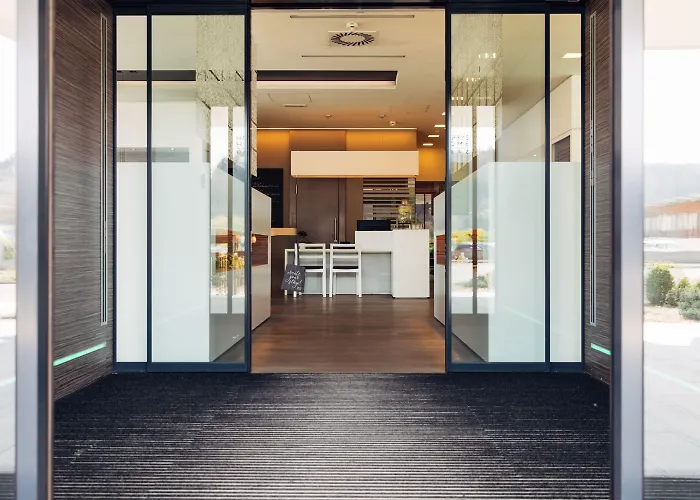 Harry's Hart Bei & Hotel 3*