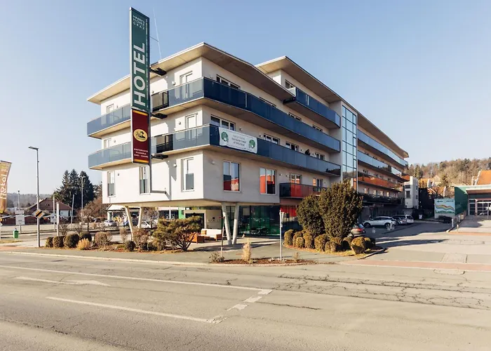 Harry's Hart Bei & Štýrský Hradec