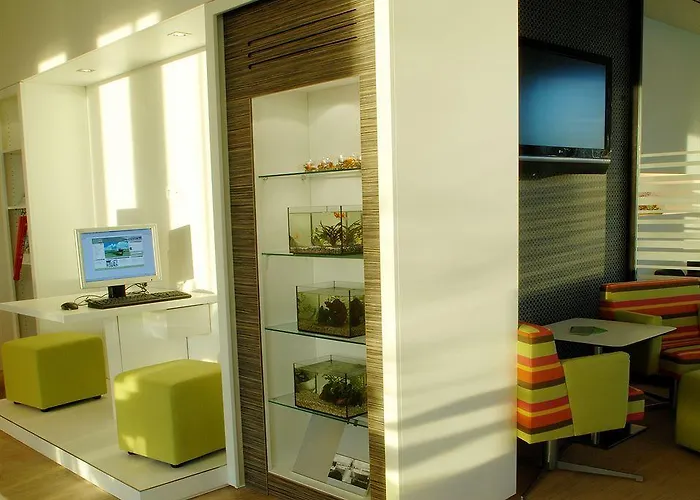 Hotel Harry's Hart Bei &